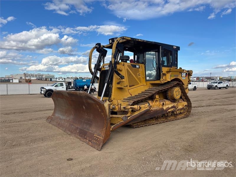 CAT D8T ブルドーザー