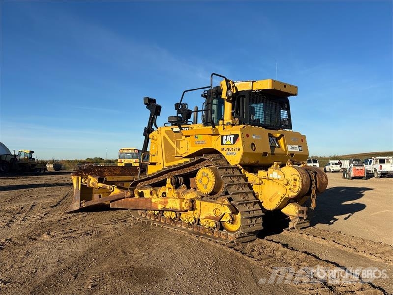 CAT D8T ブルドーザー