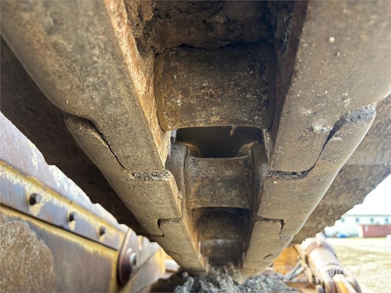 CAT D8T 履帶推土機