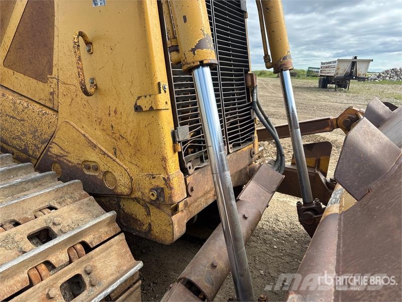 CAT D8T 履帶推土機