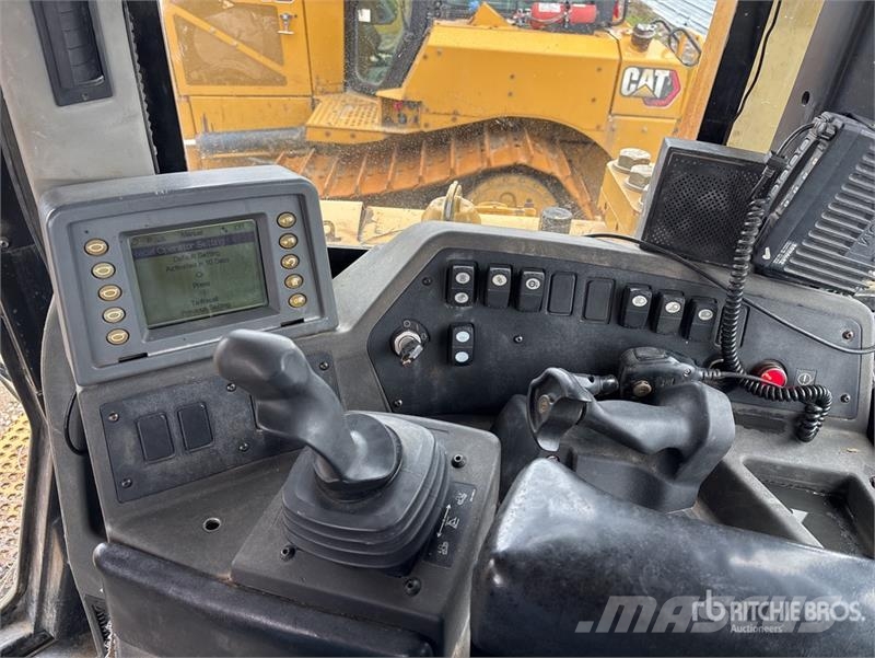 CAT D8T 履帶推土機