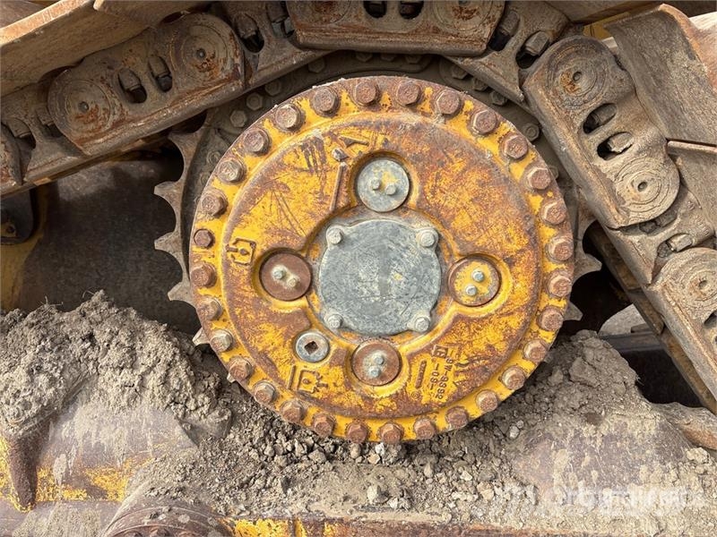 CAT D8T 履帶推土機