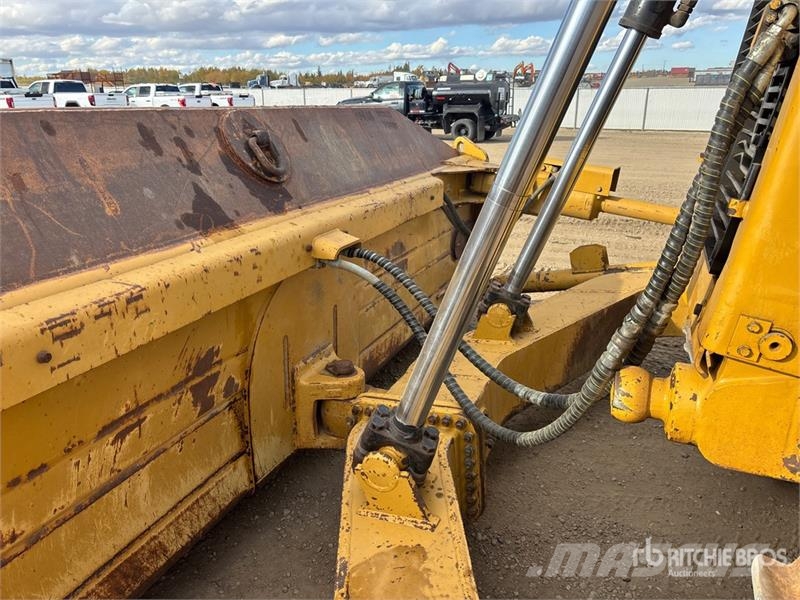 CAT D8T ブルドーザー