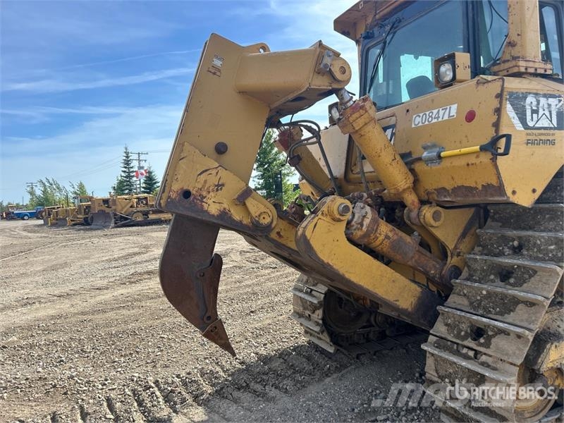CAT D8T 履帶推土機