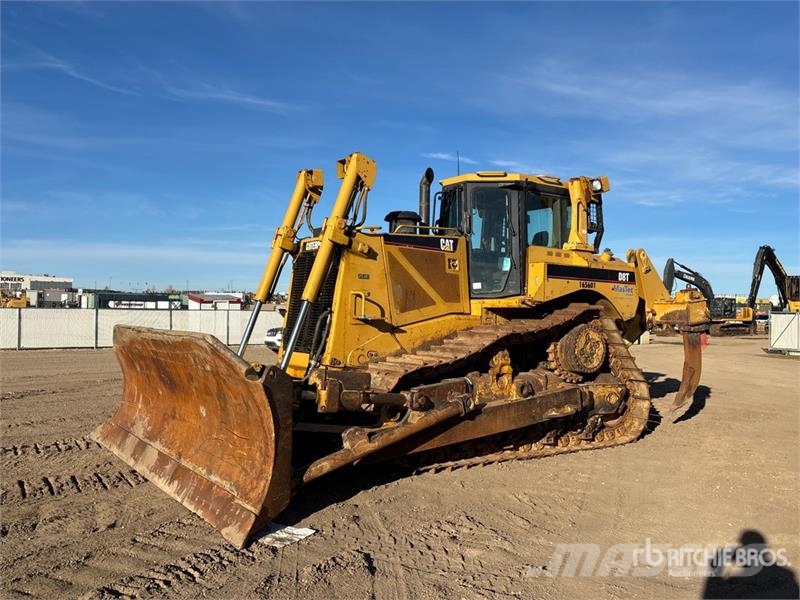 CAT D8T Гусеничні бульдозери