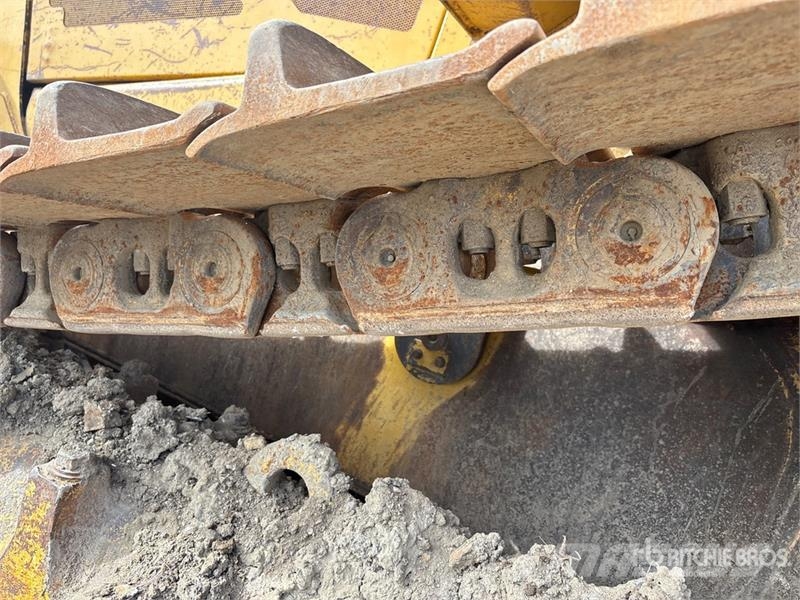 CAT D8T Гусеничні бульдозери