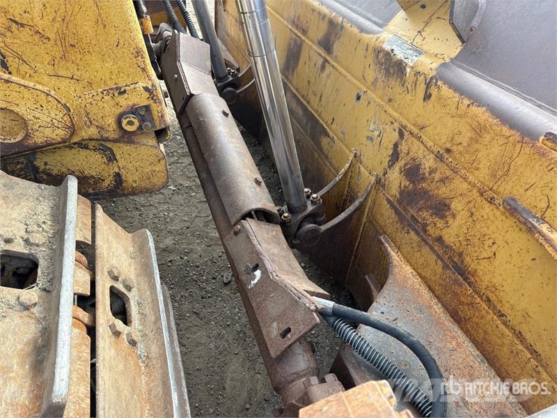 CAT D8T 履帶推土機