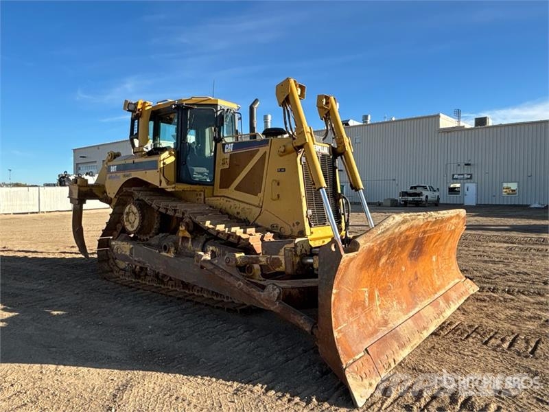 CAT D8T Гусеничні бульдозери