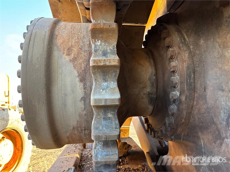 CAT D9 Crawler Dozer Buldožeri guseničari