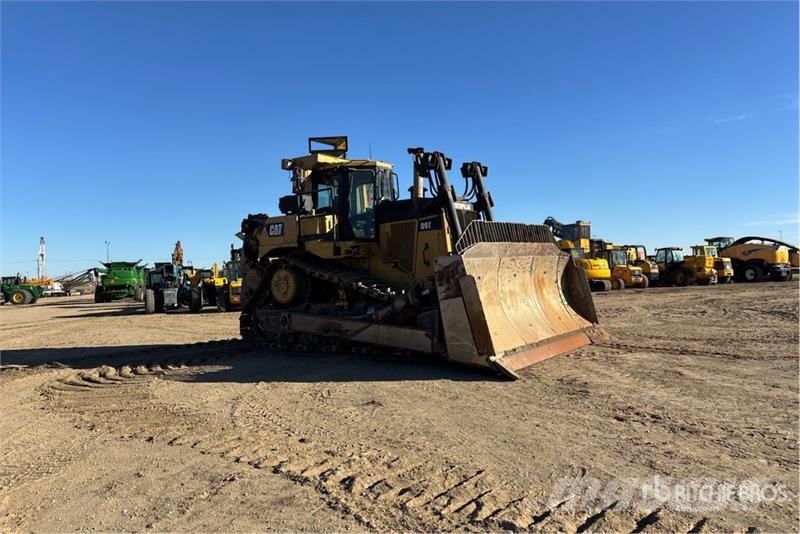 CAT D9 Crawler Dozer Kāpurķēžu buldozeri