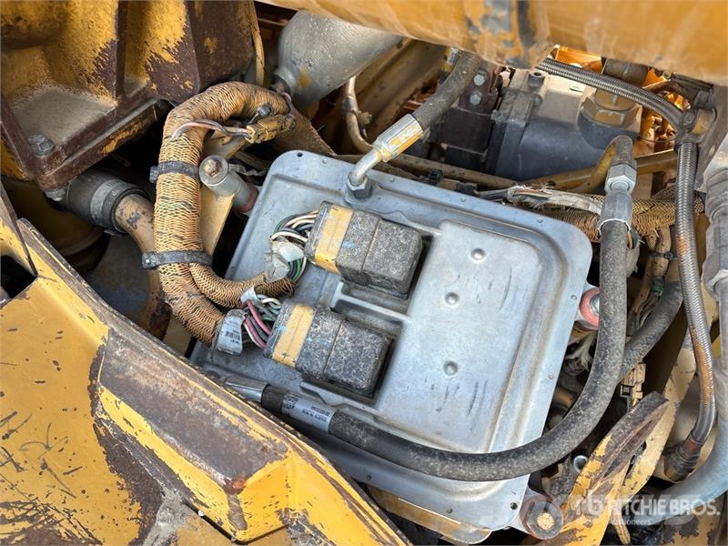 CAT D9 Crawler Dozer Buldožeri guseničari