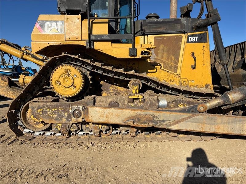CAT D9 Crawler Dozer Kāpurķēžu buldozeri