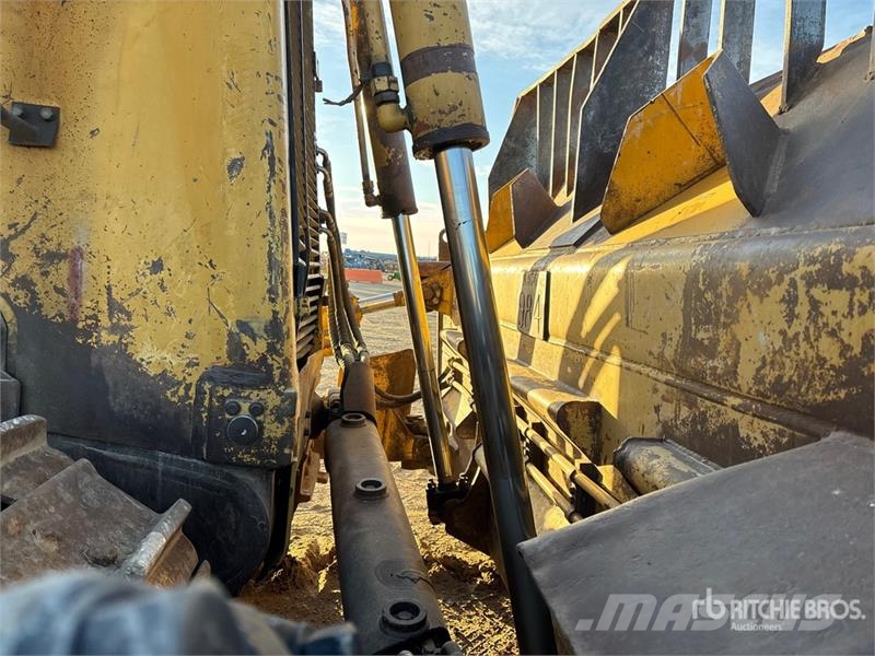 CAT D9 Crawler Dozer Buldožeri guseničari