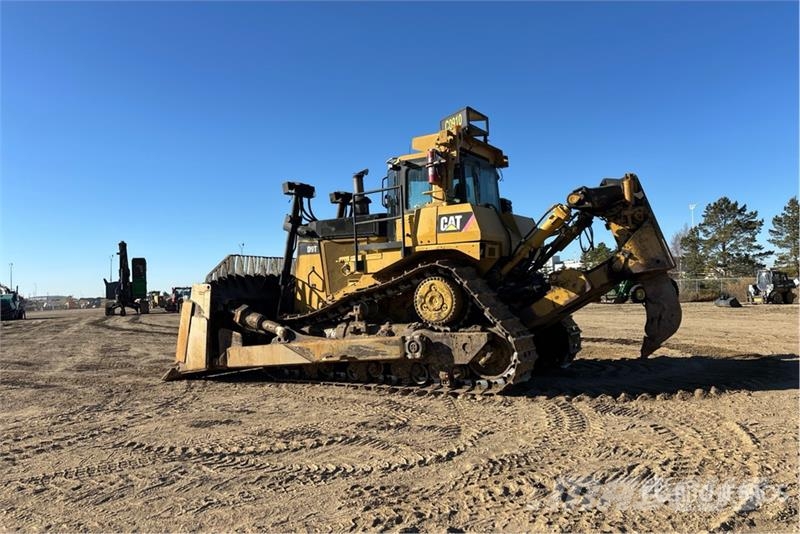CAT D9 Crawler Dozer Kāpurķēžu buldozeri