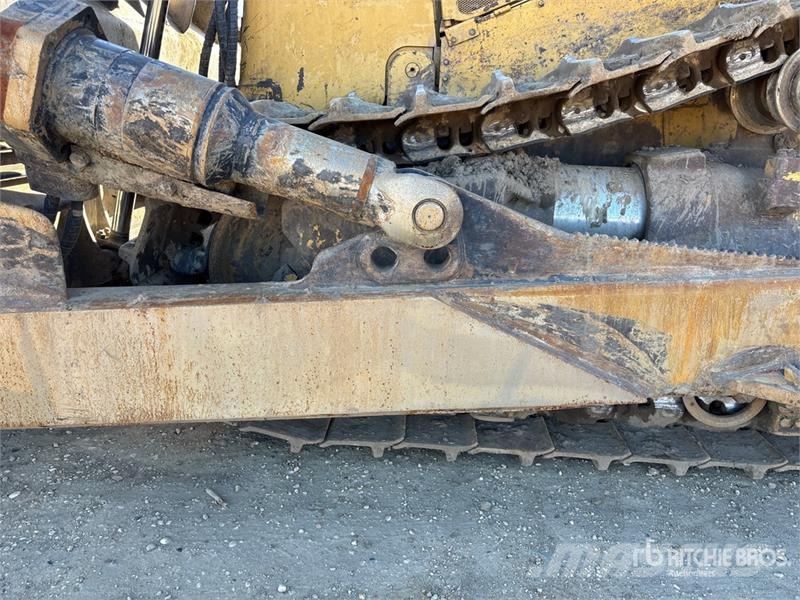 CAT D9 Crawler Dozer Kāpurķēžu buldozeri
