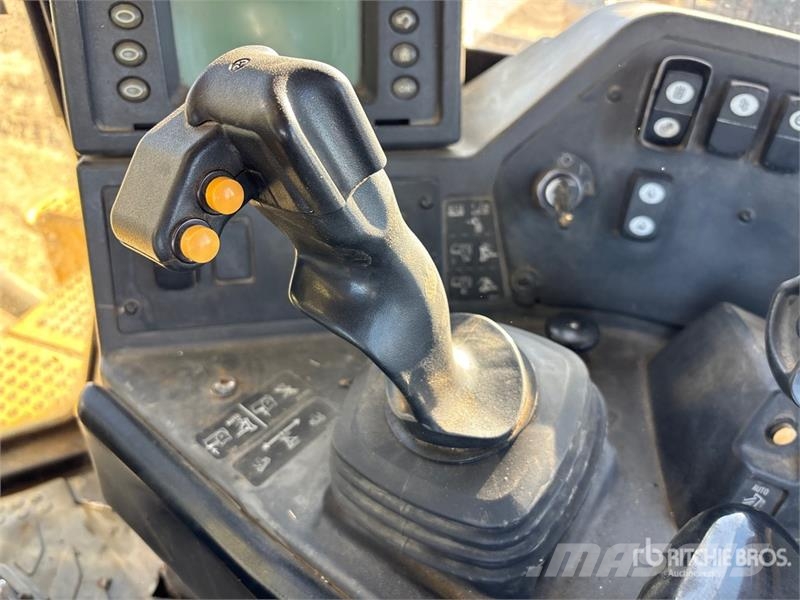 CAT D9 Crawler Dozer Kāpurķēžu buldozeri