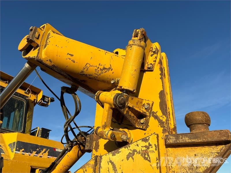 CAT D9 Crawler Dozer Buldožeri guseničari
