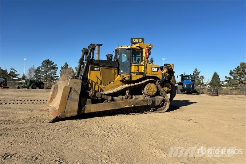 CAT D9 Crawler Dozer Kāpurķēžu buldozeri