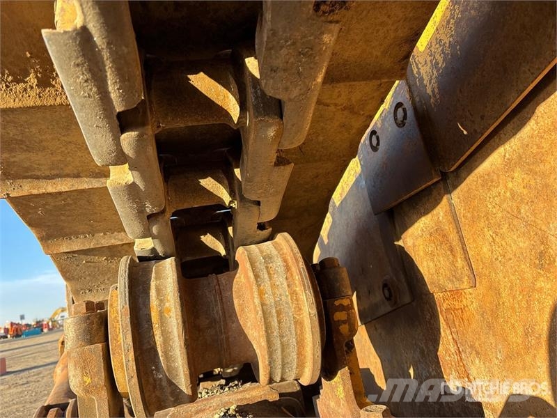 CAT D9R Buldozer sobre oruga