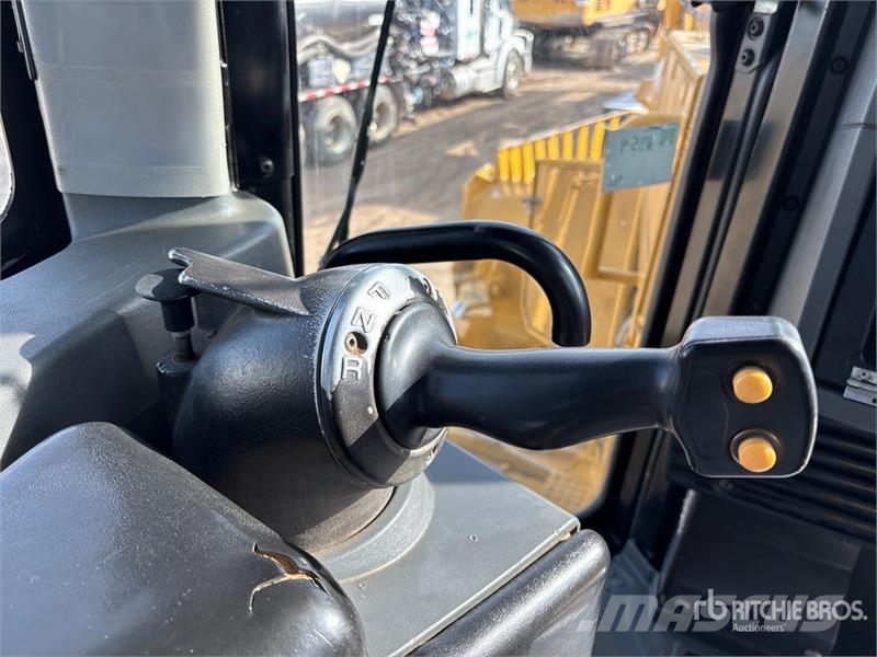 CAT D9T Crawler Dozer lánctalpas dózerek