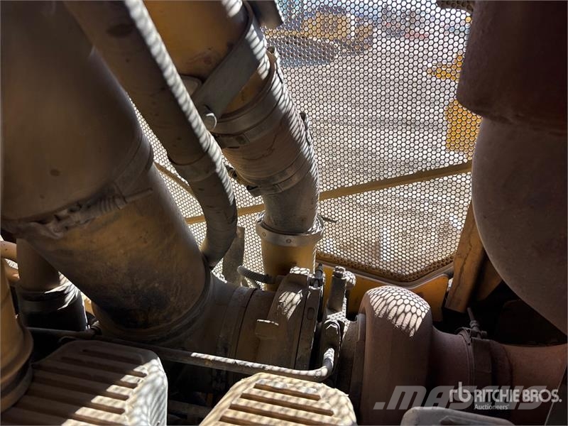 CAT D9T Crawler Dozer Buldozer sobre oruga