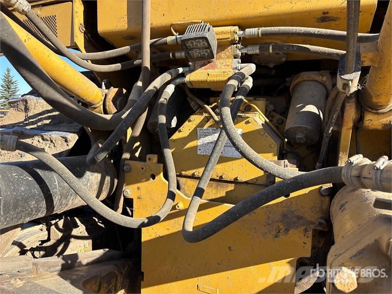 CAT D9T Crawler Dozer Buldozer sobre oruga