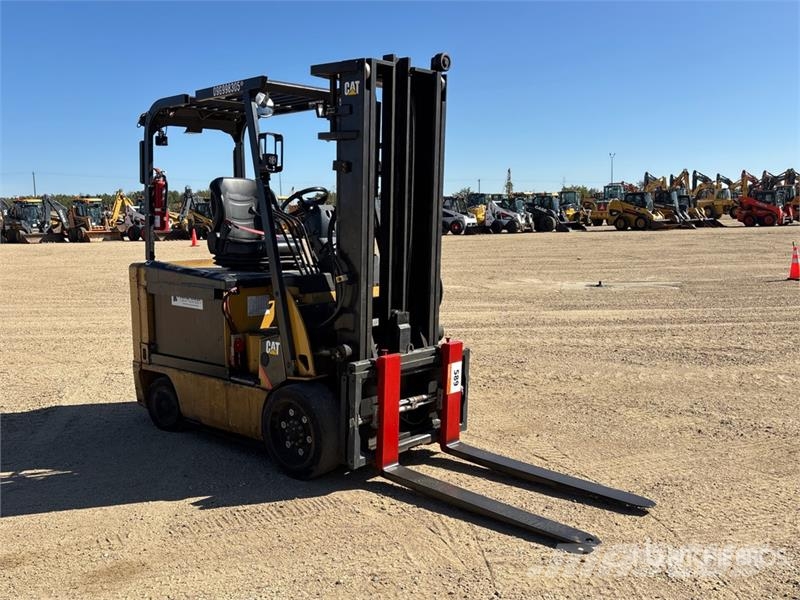 CAT E6500 4000 lb Electric Forklift 전동 지게차
