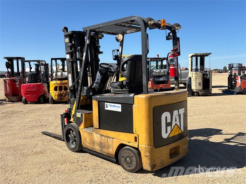 CAT E6500 4000 lb Electric Forklift 전동 지게차