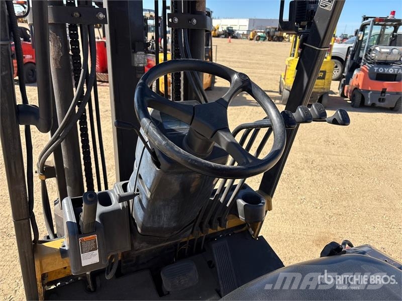 CAT E6500 4000 lb Electric Forklift 전동 지게차