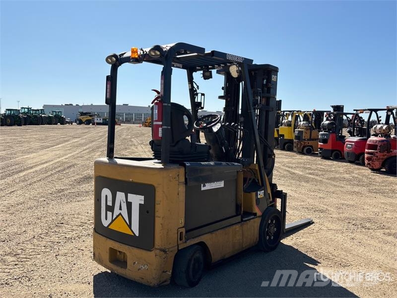 CAT E6500 4000 lb Electric Forklift 전동 지게차