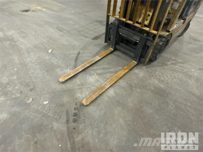CAT GC25 4650 lb Forklift Kahveltõstukid - muud