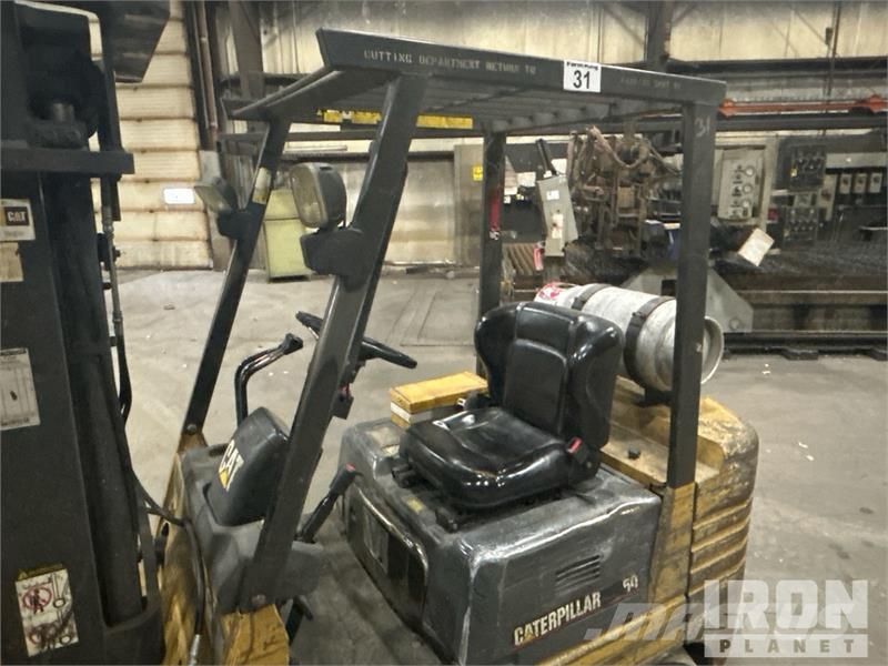CAT GC25 4650 lb Forklift Kahveltõstukid - muud