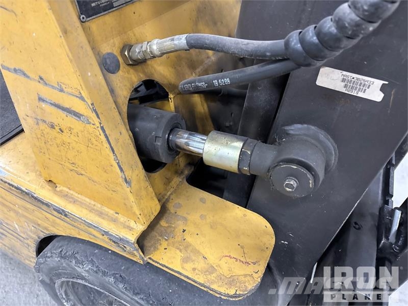 CAT GC25 5000 lb Cushion Tire Forklift Heftrucks overige
