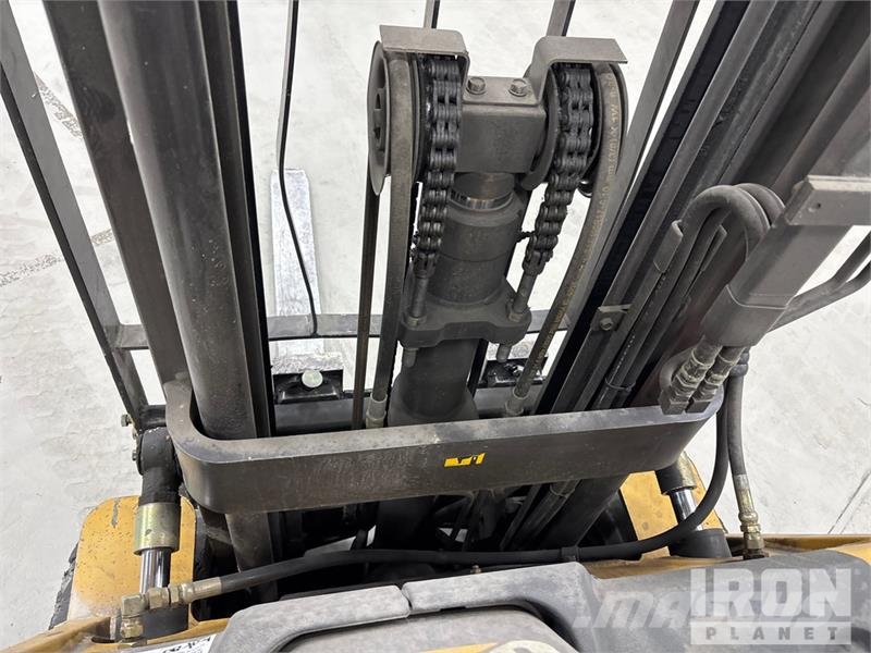 CAT GC25 5000 lb Cushion Tire Forklift Heftrucks overige