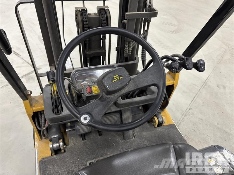 CAT GC25 5000 lb Cushion Tire Forklift Heftrucks overige