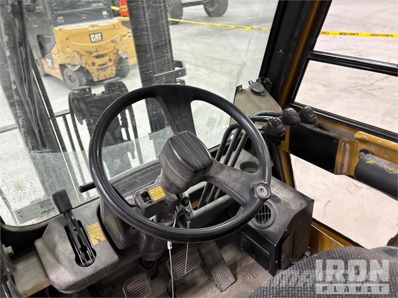 CAT GC25 5000 lb Forklift Інше