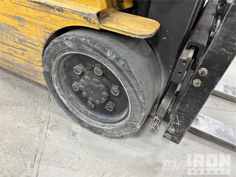 CAT GC25 5000 lb Forklift Інше