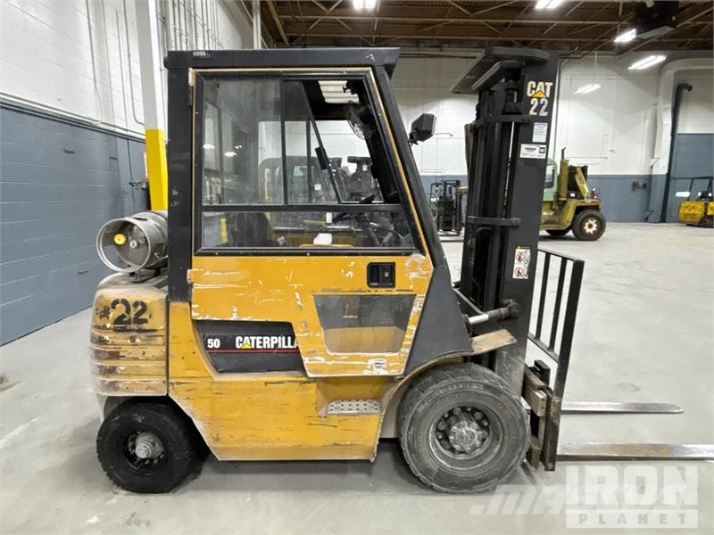 CAT GC25 5000 lb Forklift Інше