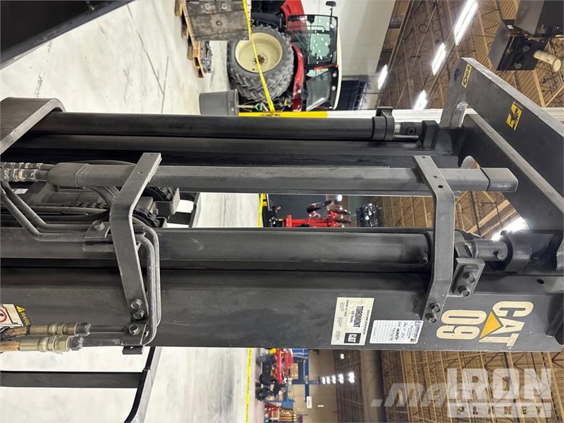 CAT GC25 5000 lb Forklift Інше