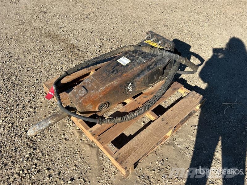 CAT H65 14 in Hydraulic Breaker Hammers / Breakers