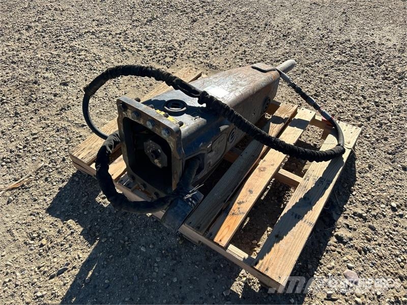 CAT H65 14 in Hydraulic Breaker Hammers / Breakers