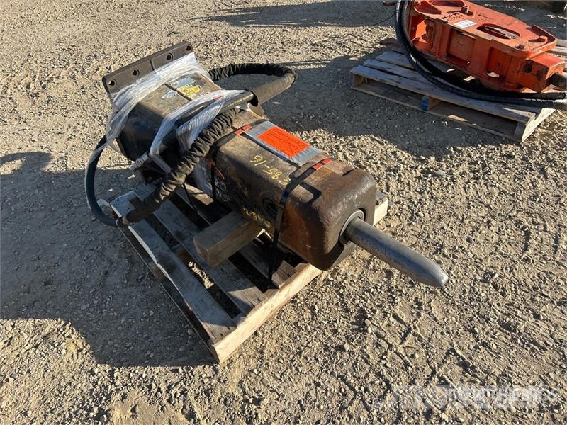 CAT H80ES / 420 12 in Hydraulic Breaker (Inoperable) مطارق / كسارات