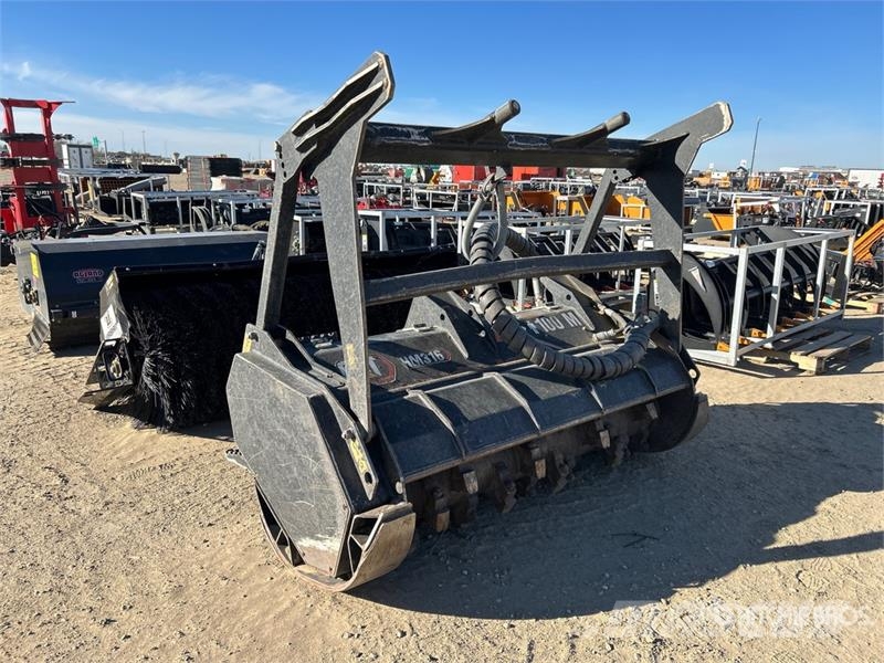 CAT HM316HF 60 in Skid Steer Mulcher ماكينات تقطيع أخشاب الحراجة