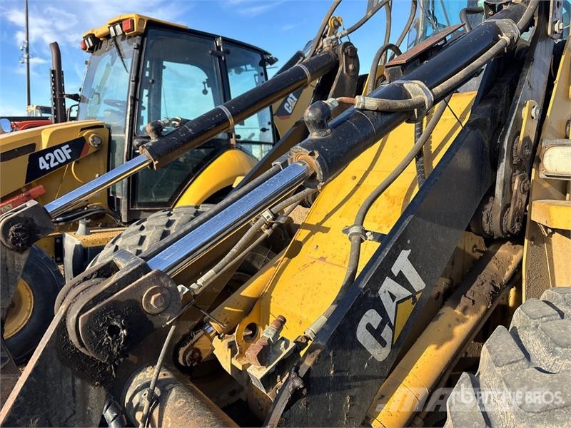 CAT IT14G Radlader