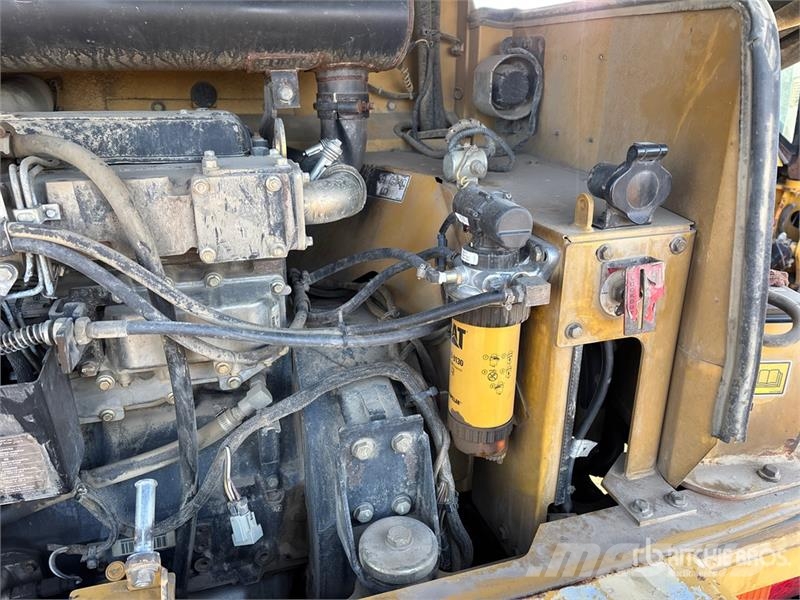 CAT IT14G Radlader