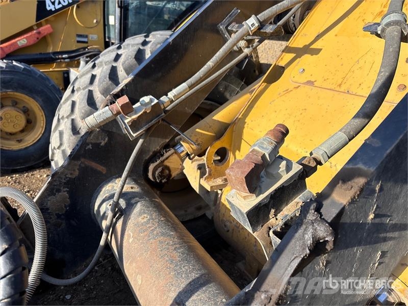 CAT IT14G Radlader
