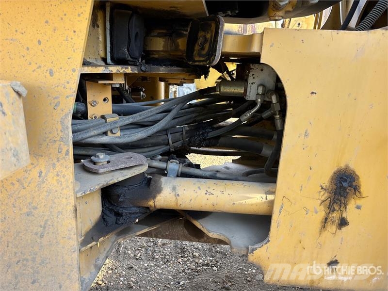 CAT IT14G Radlader