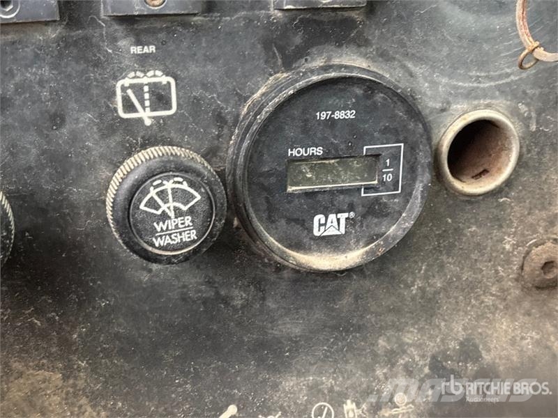 CAT IT28F Radlader