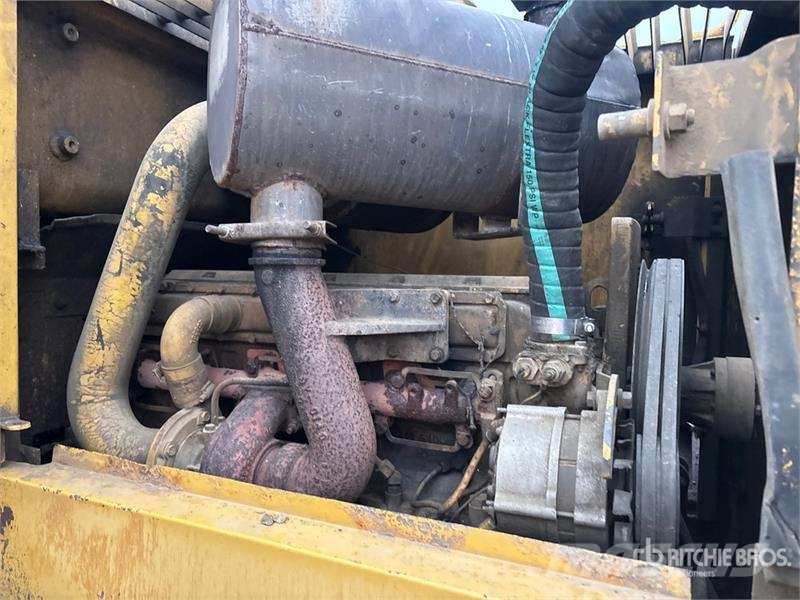 CAT IT28F Radlader