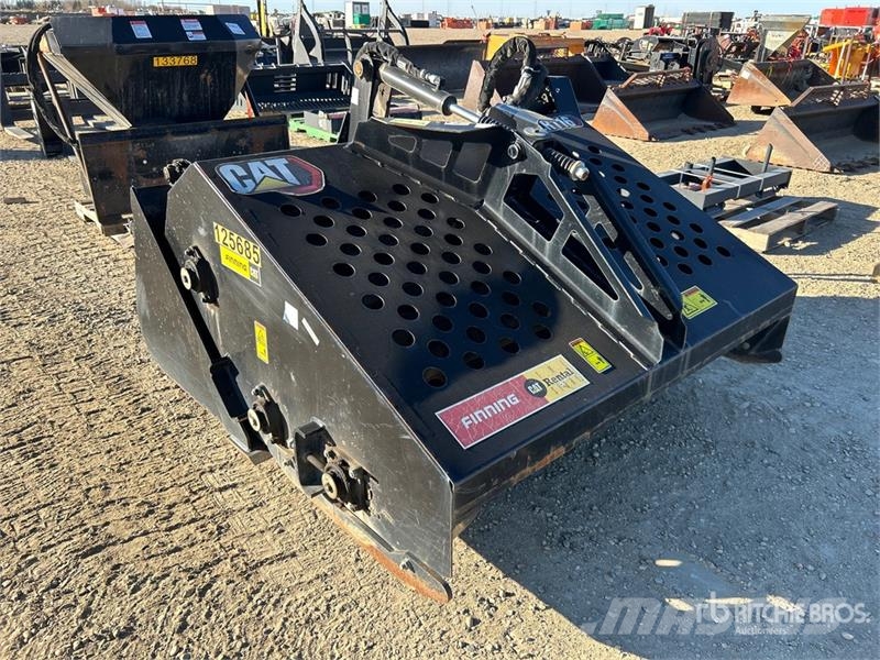 CAT LR116 60 in Skid Steer Landscape Rake Raker og høyvendere